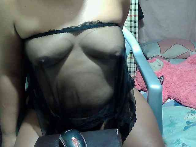 PinayLynlyn08 webcam