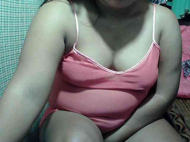 PinayLynlyn08 webcam