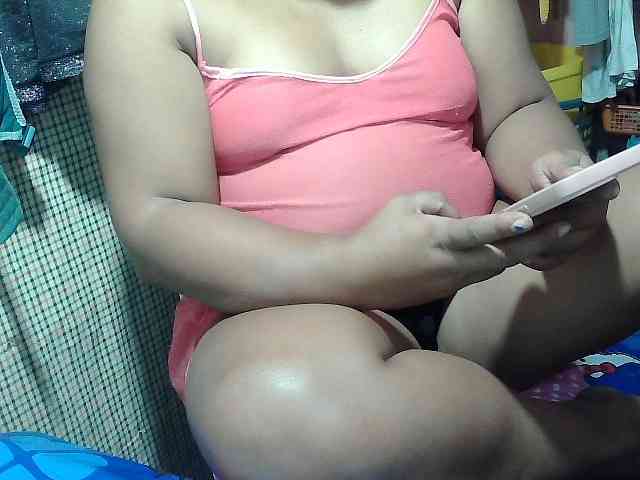 PinayLynlyn08 webcam