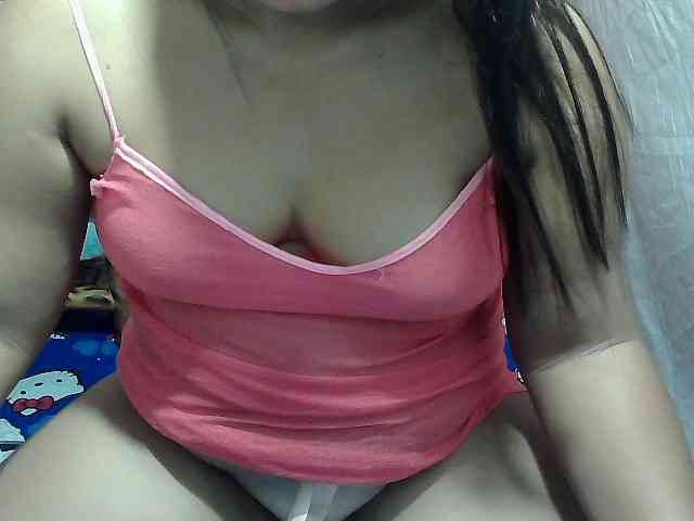 PinayLynlyn08 webcam