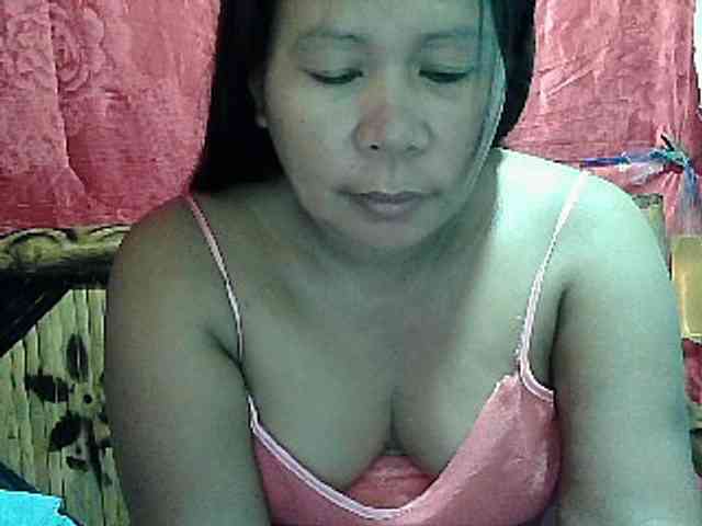 PinayLynlyn08 webcam