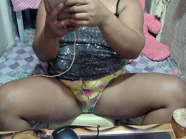 PinayLynlyn08 webcam