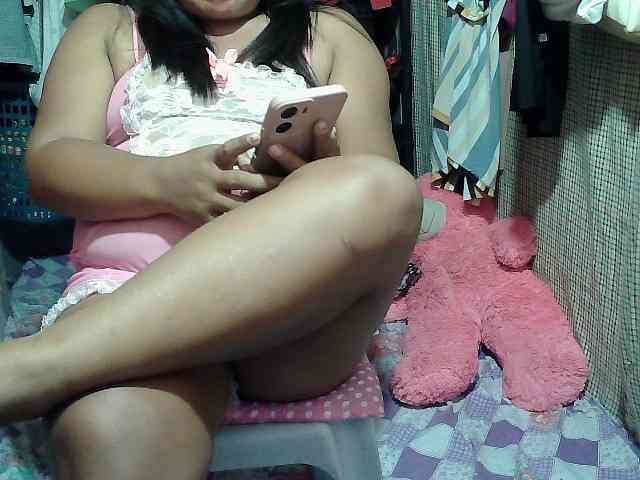 PinayLynlyn08 webcam