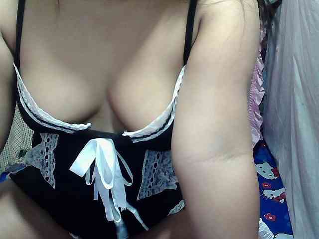 PinayLynlyn08 webcam