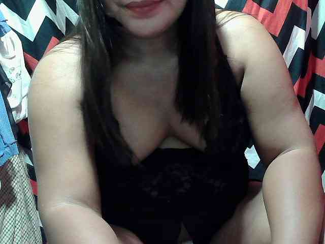 PinayLynlyn08 webcam