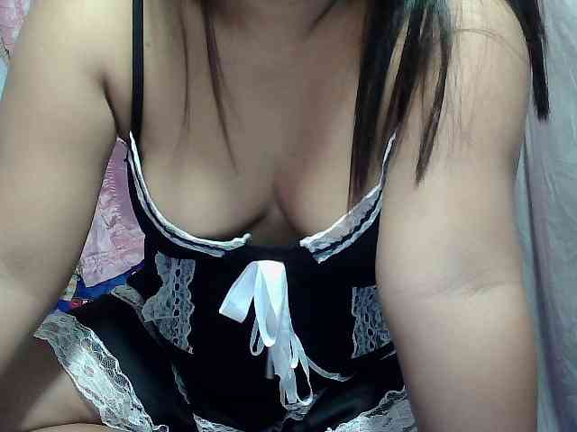 PinayLynlyn08 webcam