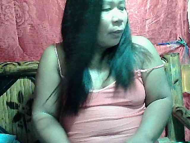 PinayLynlyn08 webcam