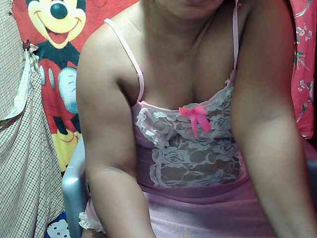 PinayLynlyn08 webcam