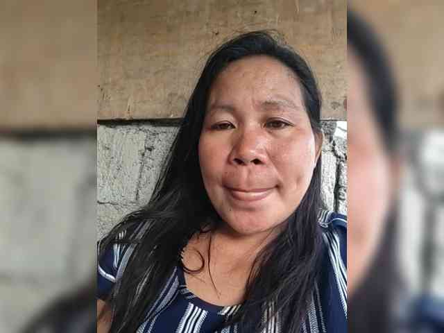 PinayLynlyn08 webcam
