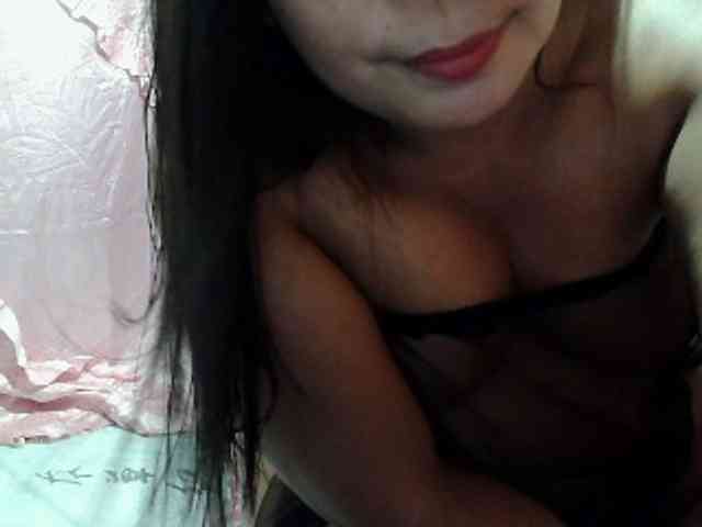 PinayLynlyn08 webcam
