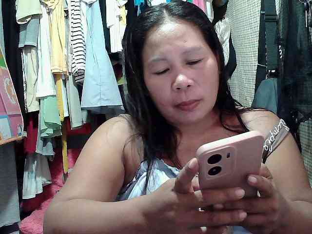PinayLynlyn08 webcam