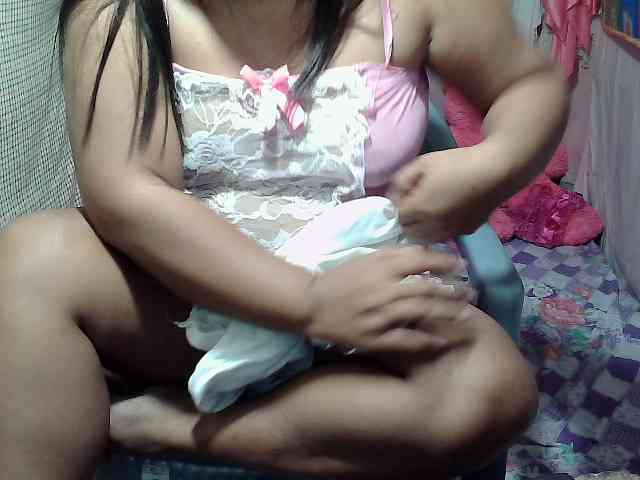 PinayLynlyn08 webcam