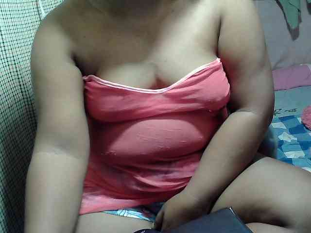 PinayLynlyn08 webcam