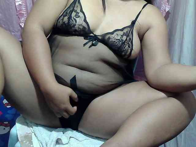 PinayLynlyn08 webcam