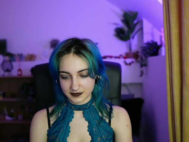 stacyx3's BongaCams show and profile