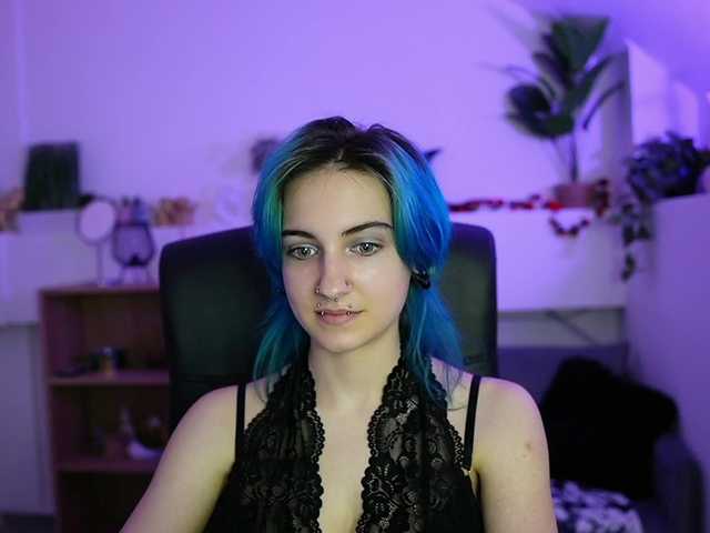 stacyx3's BongaCams show and profile