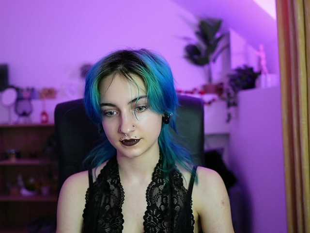 stacyx3's BongaCams show and profile