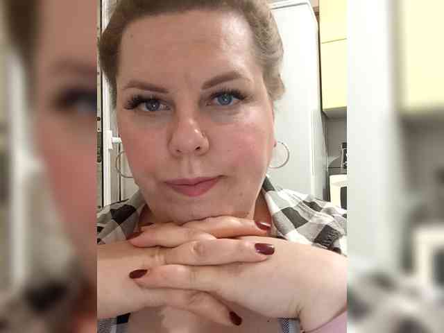 Hidden_Charm webcam