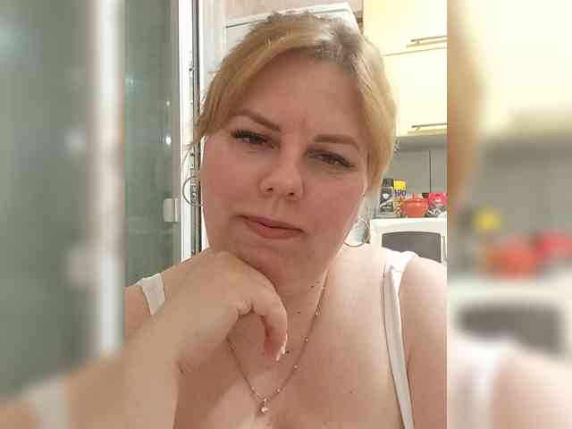 Hidden_Charm webcam