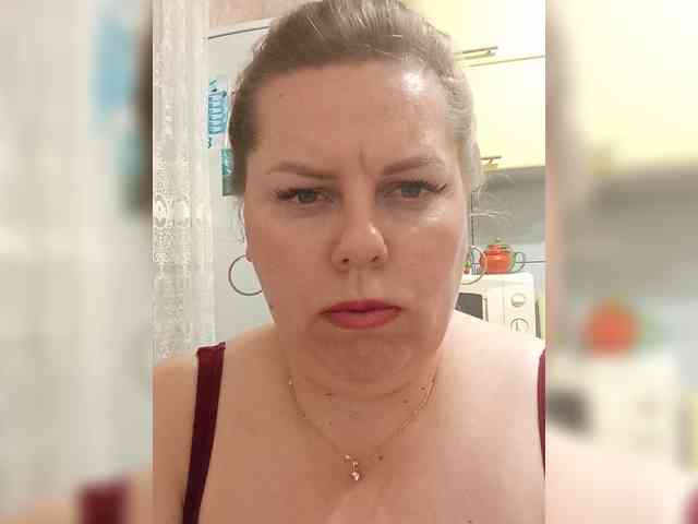 chatting online EVA3101