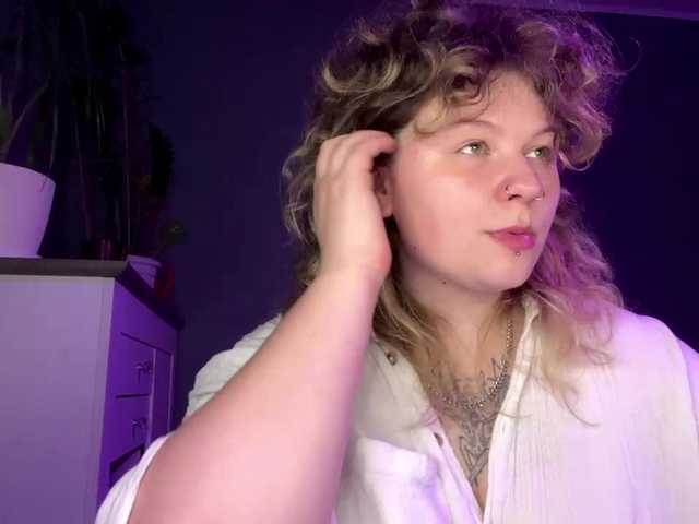 AlinaSweet live cam on BongaCams