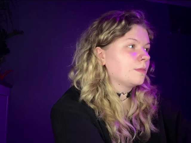 AlinaSweet live cam on BongaCams