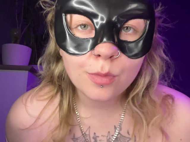 AlinaSweet live cam on BongaCams