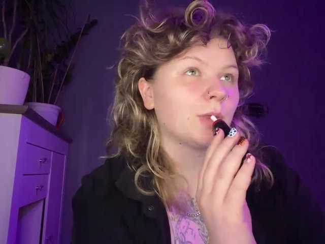AlinaSweet live cam on BongaCams