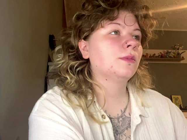 AlinaSweet live cam on BongaCams