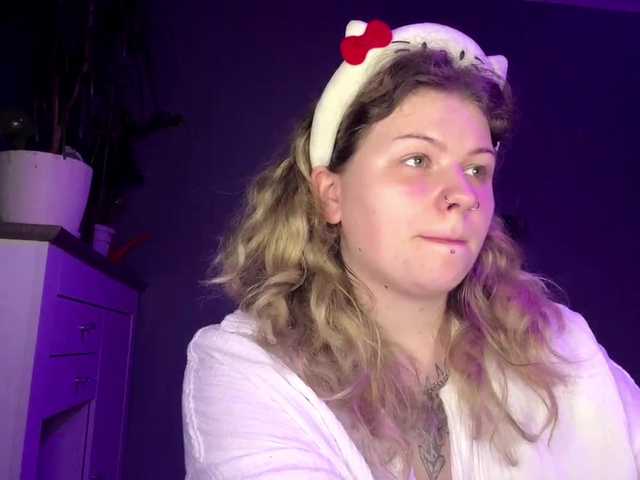 AlinaSweet live cam on BongaCams