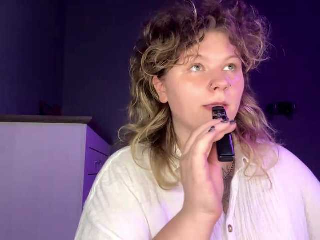 AlinaSweet live cam on BongaCams