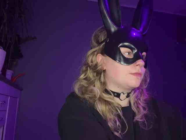 AlinaSweet webcam