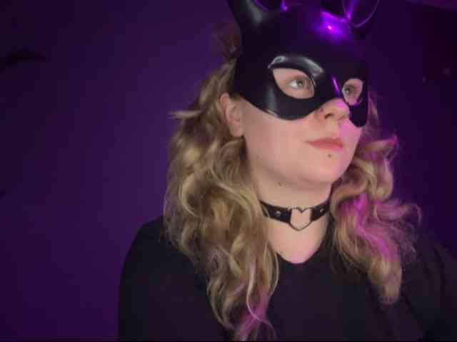 AlinaSweet webcam
