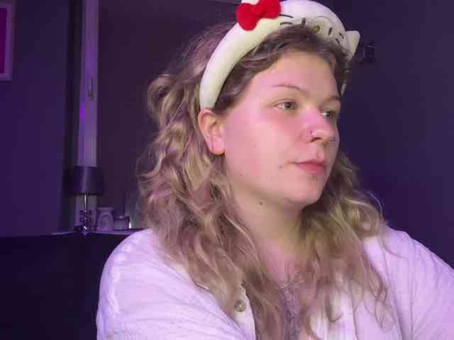 AlinaSweet Live Webcam on BongaCams