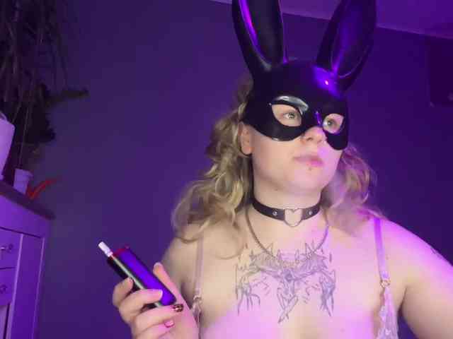AlinaSweet webcam
