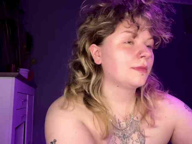AlinaSweet webcam