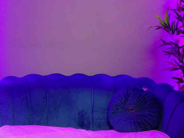 RaysaDrake Live Webcam on BongaCams