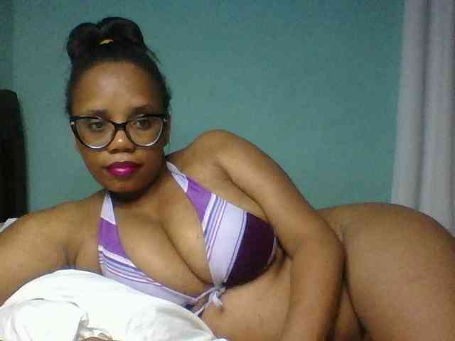 Prettyzari webcam
