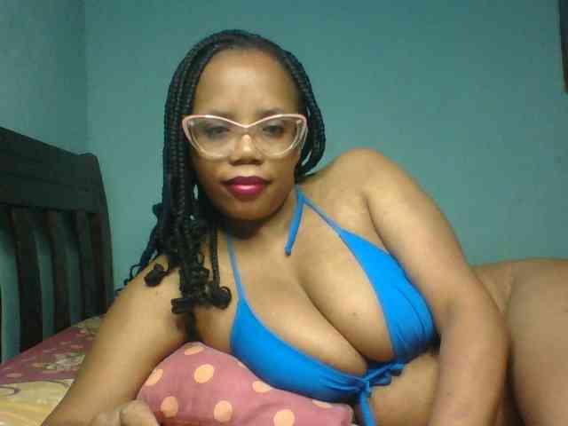 Prettyzari webcam