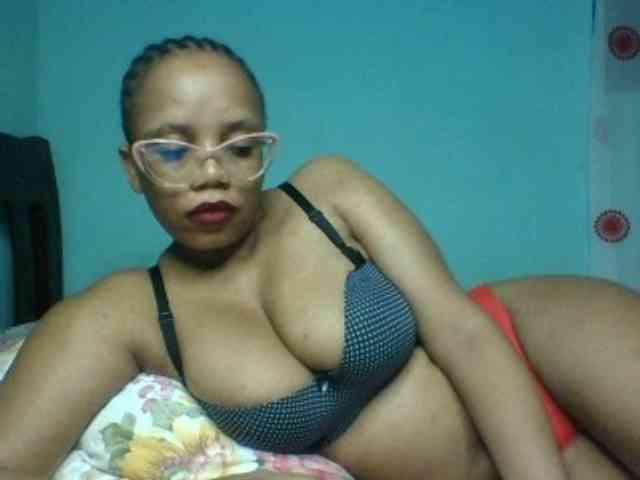 Prettyzari webcam