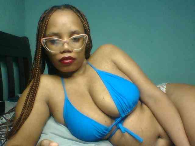 Prettyzari webcam