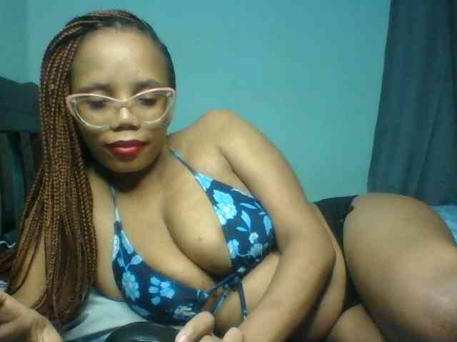 Prettyzari webcam