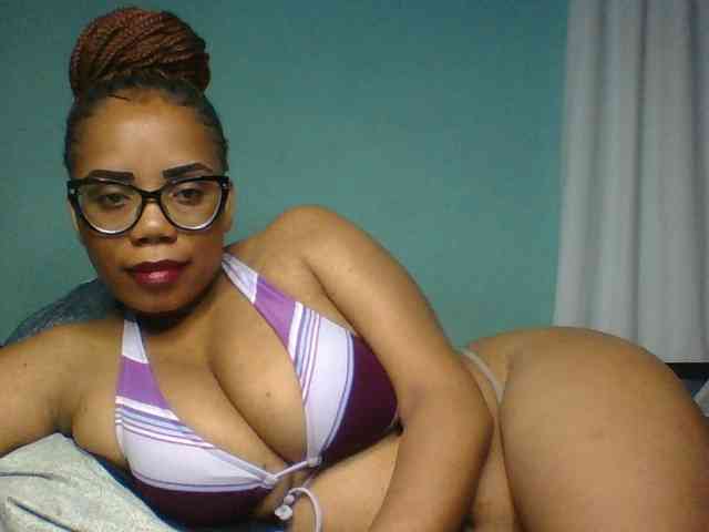 Prettyzari webcam