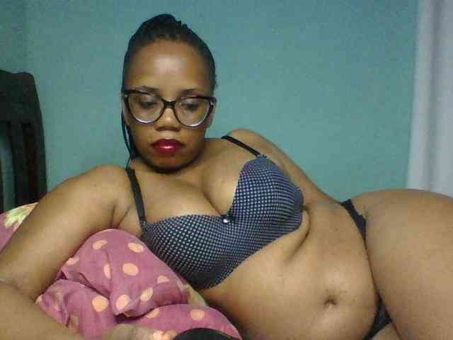 Prettyzari webcam