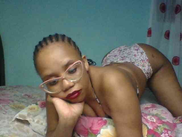Prettyzari webcam