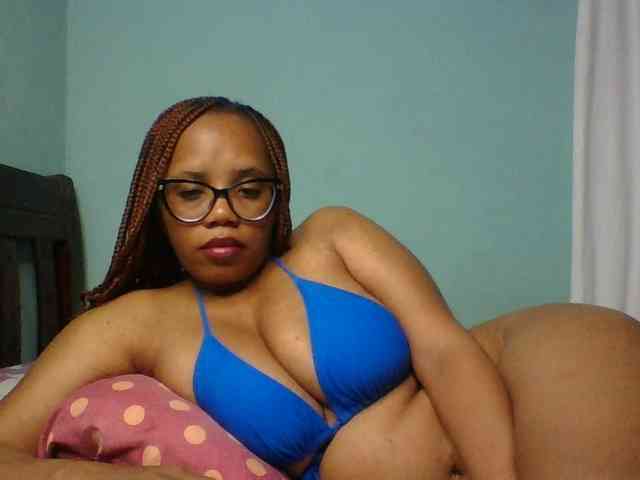 Prettyzari webcam