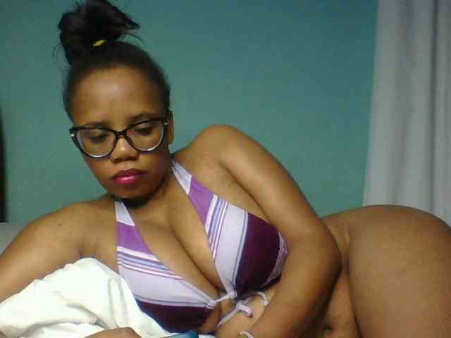 Prettyzari webcam