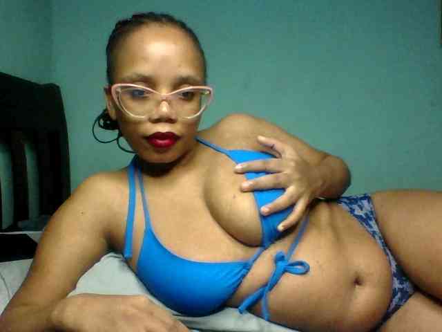 Prettyzari webcam