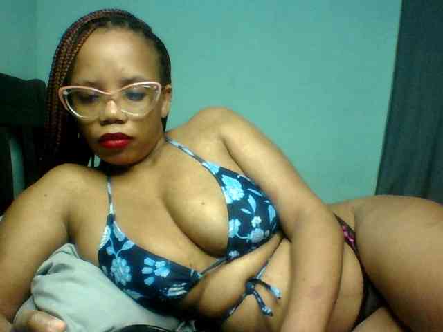 Prettyzari webcam