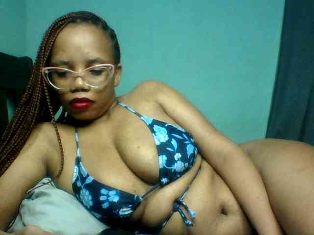 Prettyzari webcam